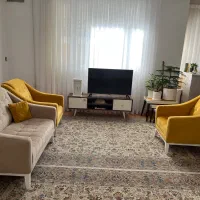 مبل راحتی در حد نو