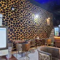 قلیان زن و خدماتی و کمک اشپز