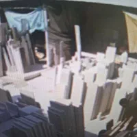 کارگر جهت کار با سنگ فرز در سنگبری کازرون