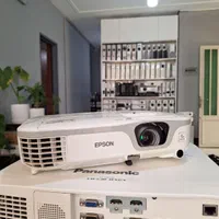 ویدیوپروژکتورسینمایی قابل حمل اپسونx9