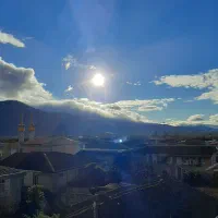 زمین باغچه ای  چسبیده به بافت روستایی