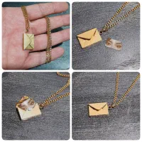 پلاک گردنبند طرح پاکت نامه با حک چشم دلخواه