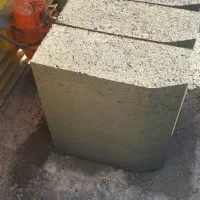 کارگر جهت تولید قطعات بتنی