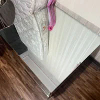 میز انتیک|کلکسیون اشیاء عتیقه|رشت, استادسرا|دیوار