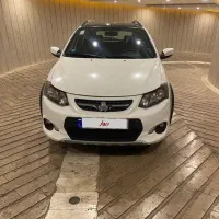 کوئیک r سفید مشکی