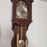 ساعت دیواری چوبی شیک