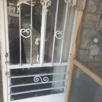 تعدادی وسایل منزل ودرب بدون چارچوب|ظروف سرو و پذیرایی|همدان, |دیوار