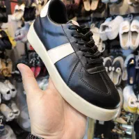 کفش کتونی زنانه دخترانه صندل|کیف، کفش، کمربند|تهران, بازار|دیوار