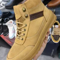 فروش کفش به صورت یکجا به علت تغییر شغل