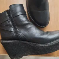 نیم بوت چرم مشکی ، لژدار زنانه|کیف، کفش، کمربند|تهران, مجیدآباد|دیوار