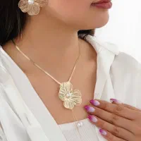 بدلیجات خاص آبکاری شده وکپی ازروی ویترین طلافروشها