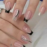 خدمات کاشت ناخن ، ترمیم وآموزش هنرجو