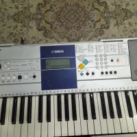 ارگ یاماها مدل PSR E323 با پایه