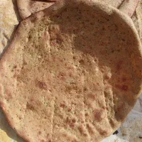 نون تنوری خونگی تخمه زده و ساده فقط برا مغازه دارا|خوردنی و آشامیدنی|رفسنجان, |دیوار