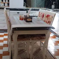 میز نهارخوری ،اینه و کنسول