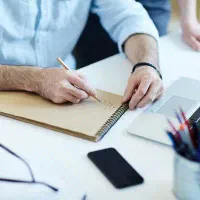 ترجمه، نگارش و بهبود رزومه CV طبق استاندارد ATS