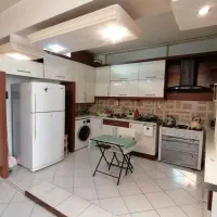 82متر/اقبال 9/جنوبی رو به کوچه/بدون مالک