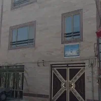 آپارتمان دوطبقه روی پیلوت شخصی ساز