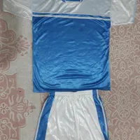 بلوز و شرت ورزشی
