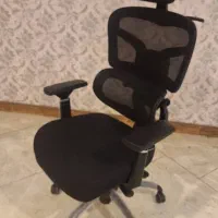 صندلی گردان فول طبی و میز ارگونومیک مهاندوست اداری