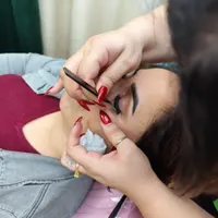 تخفیفات آموزش کاشت مژه هیدن ویژه تابستان،