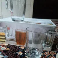 دو دست استکان سالم ونو با دو سایز ظرف