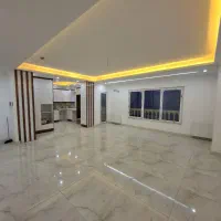 پارک کشاورز/۱۳۷متر/سه خواب/تکواحدی/طبقه دوم