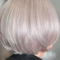 اجاره صندلی و میز ناخن در سالن زیبایی