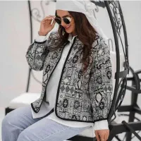 کت گلیمی|لباس|کاشان, بازار کاشان|دیوار