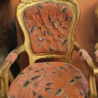 مبل تاجدار با طرح برگ|مبلمان خانگی و میز عسلی|شیراز, آزادگان|دیوار