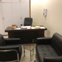 اجاره میز و اتاق مخصوص ترید ارزدیجیتال و فارکس|اجارهٔ کوتاه‌مدت دفتر کار و فضای آموزشی|اهواز, گلستان|دیوار
