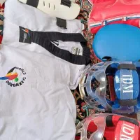 لباس تکواندو وهوگو سایز ۴ در حد نو