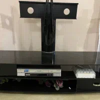 میز زیر تلویزیون