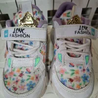 کفش دخترانه و پسرانه