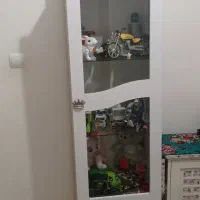 صندلی و تخت کمد کامل سالم|تخت و سرویس خواب|جلفا, |دیوار