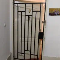 درب اپارتمان باحفاظ