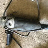 تعدادی ابزار و تجهیزات صنعتی و موتور برق