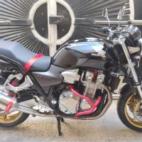 cb1300 مدل ۲۰۰۵ به نام دفترخانه