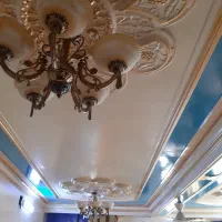 لوستر طلایی پنج شاخه|لوستر و چراغ آویز|اهواز, کمپلو جنوبی|دیوار