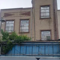 ویلایی-در-سه-طبقه-بنا