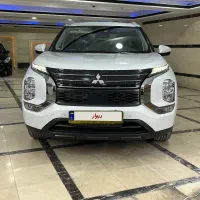 میتسوبیشی اوتلندر ۲۰۲۳