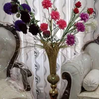 گلدان و گل