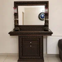 کنسول آینه‌دار کلاسیک بسیار شیک + دو شمعدان