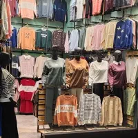 فروشنده خانم نیم وقت عصر بازار فردوسی یک