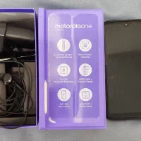 گوشی موتورولا one macro