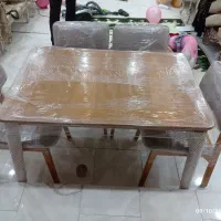 فروش فوری میزنهارخوری ۴نفره زیر قیمت مغازه