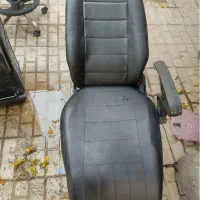 صندلی اصلاح و میکاپ