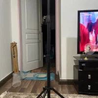 سه پایه نور|دوربین عکاسی و فیلم‌برداری|قدس, شهر‌قدس|دیوار