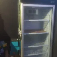 یچخال ویترینی