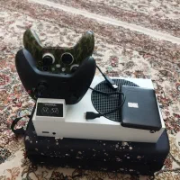 xbox series s دودسته با هارد و پایه شارژ